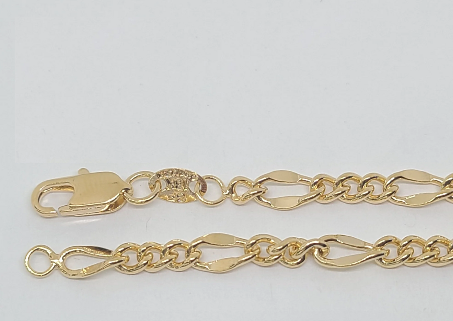 18K GOLD LAMINATE - 4.5MM ALTERNATIVE FIGARO BRACELET - 7.5